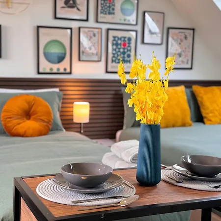 Superb Studio Loft 30Min To Central London Exterior photo